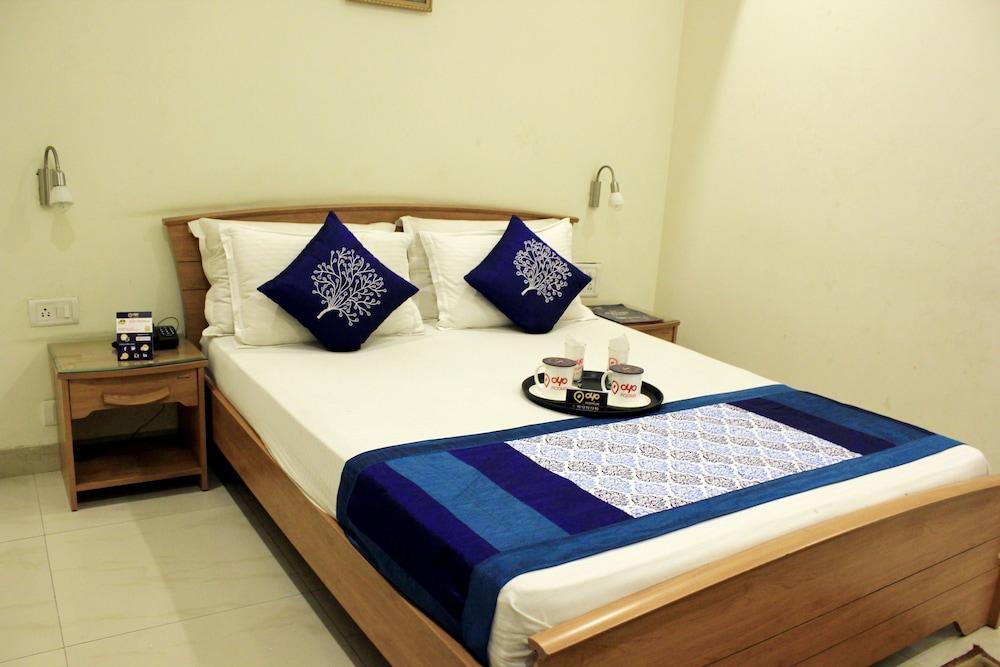 Treebo Palm Tree Palam Vihar Hotel Gurgaon Exterior foto